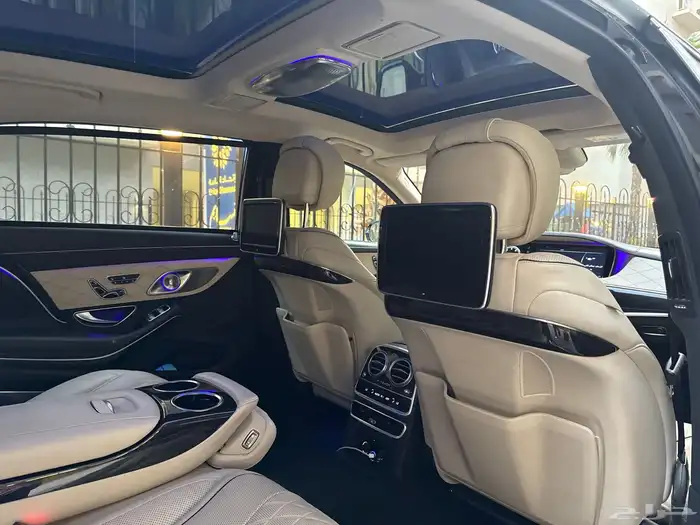 Mercedes مايباخ 2017 22