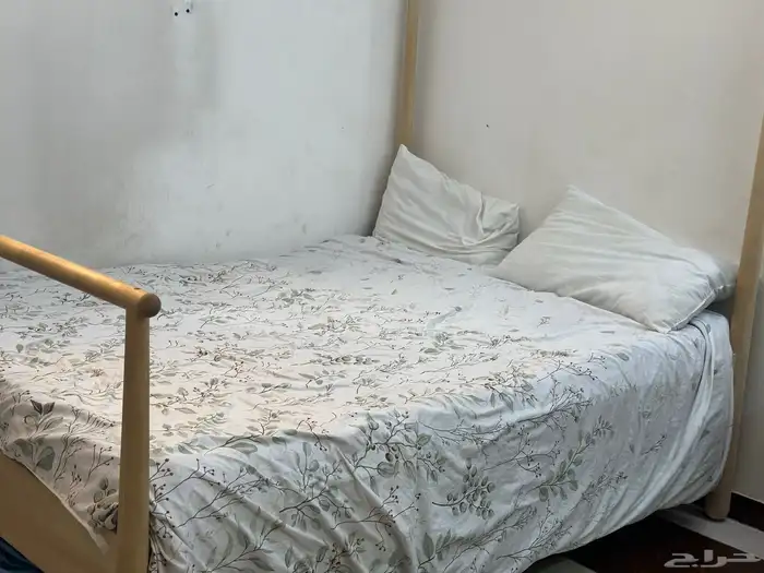 سرير ايكيا نفرين 0