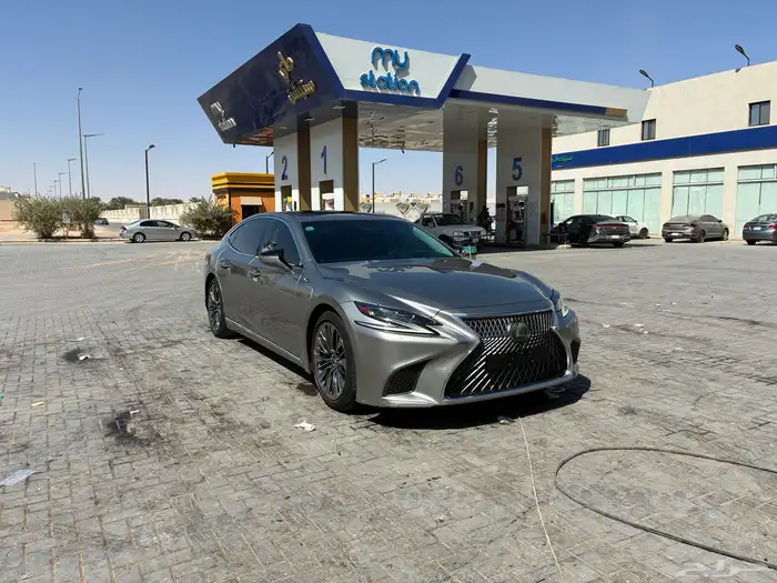 لكزس LS500h سعودي عبد اللطيف جميل 0