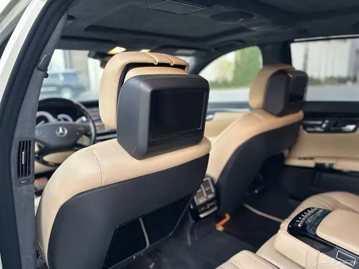 مرسيدس بانوراما مخزن بحالة الوكالة ممشى 77 الف s600 32