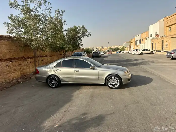 مرسيدس E200  سلندر 4 4