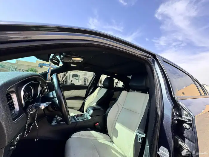 دودج تشارجر 41