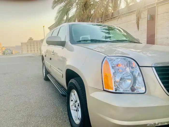 يوكن XL ذهبي 2012 مخزن (تم البيع) 8