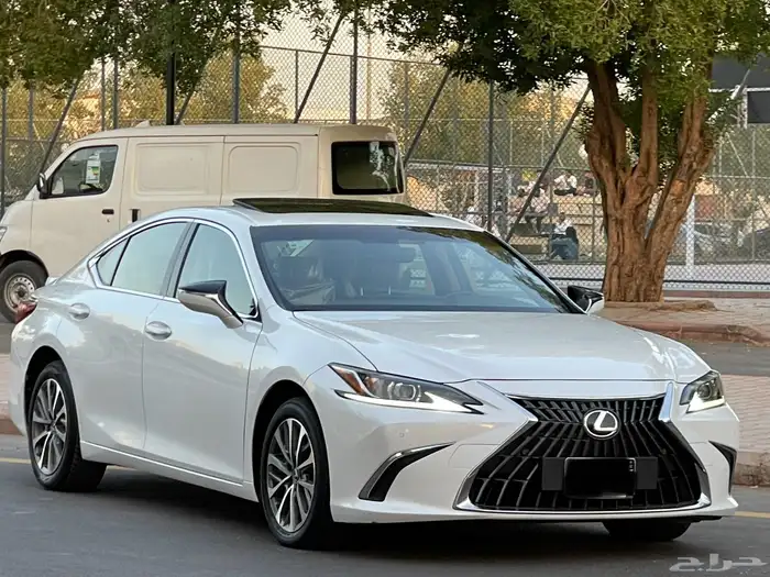 لكزس-ES300h-2023(ممشي35الف) 9