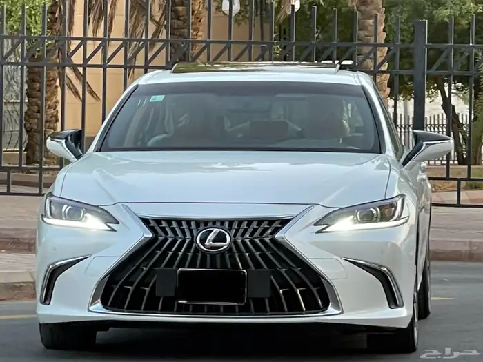 لكزس-ES300h-2023(ممشي35الف) 4