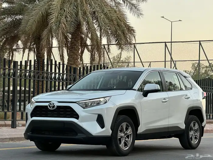 تويوتا راف فور موديل 2023 سعودي ستاندر دبل بنزين 17