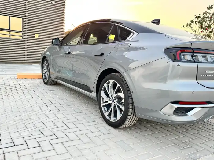 فورد تورس تيتانيوم نظيف منوة للمستخدم 5