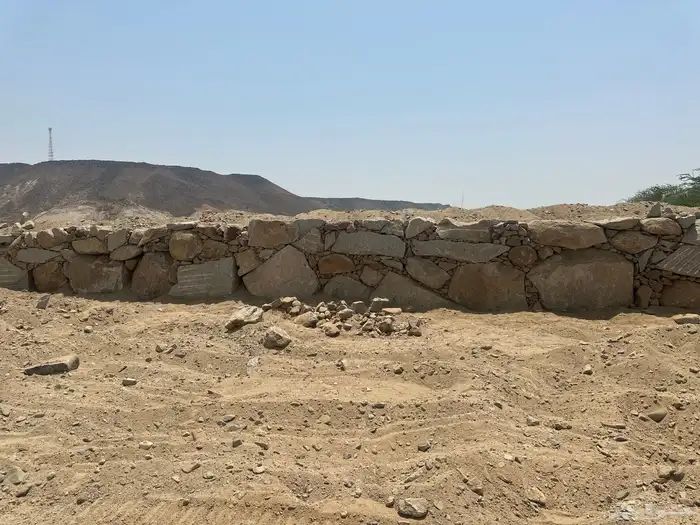 معلم حجر 9
