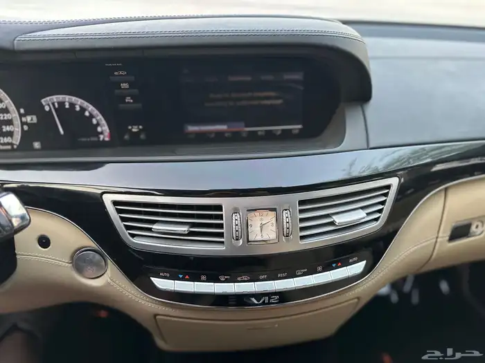 مرسيدس بانوراما مخزن بحالة الوكالة ممشى 77 الف s600 24