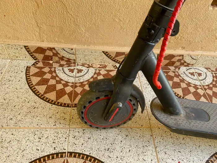 سكوتر نضيف وقوف 1