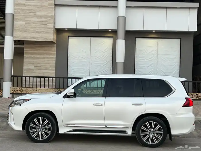 لكزس - LX 570 - 2016 - سعودي - فل 2