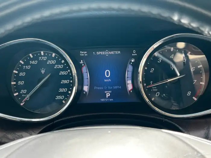 Maserati Quattroporte GTS Black Edition v8 twin turbo 17
