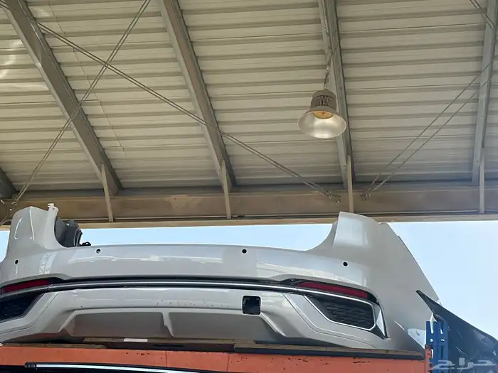 صدام تورس 2023. 2024 خلفي 0