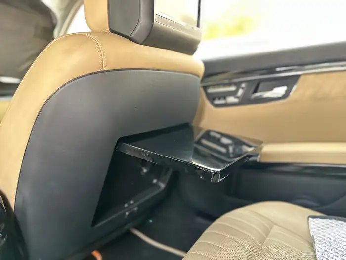 مرسيدس بانوراما مخزن بحالة الوكالة ممشى 77 الف s600 54