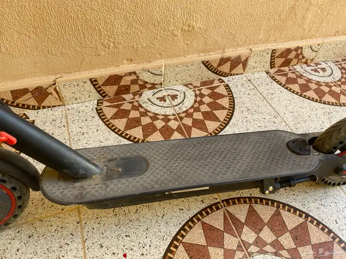 سكوتر نضيف وقوف 2