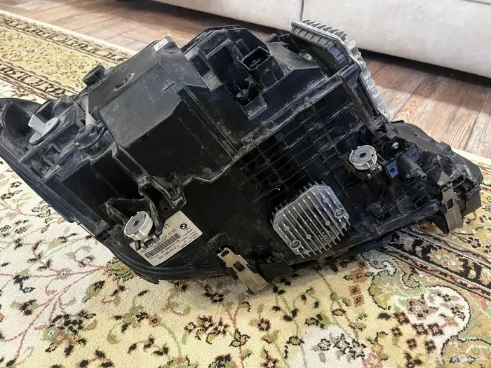 قطع غيار بي ام 520i 1