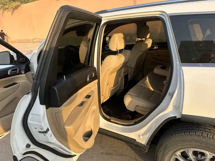جراند شيروكي 2014 8