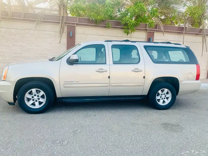 يوكن XL ذهبي 2012 مخزن (تم البيع) 7