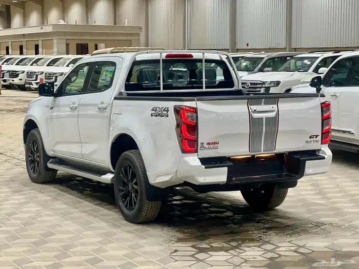 ايسوزو ديماكس GT 2025 وارد سعودي 4
