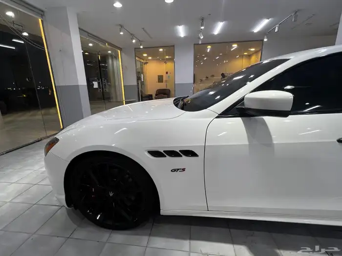 Maserati Quattroporte GTS Black Edition v8 twin turbo 5