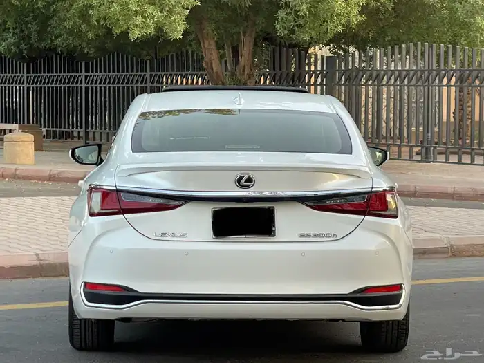 لكزس-ES300h-2023(ممشي35الف) 12