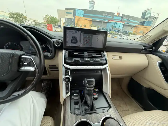 لاندكروزر VXR 2022 لوحة مميزة تم تنزيل الحد 9