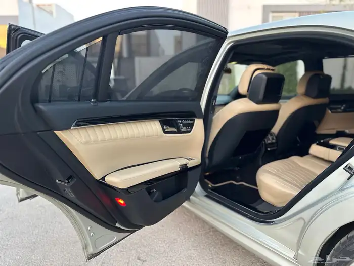 مرسيدس بانوراما مخزن بحالة الوكالة ممشى 77 الف s600 30