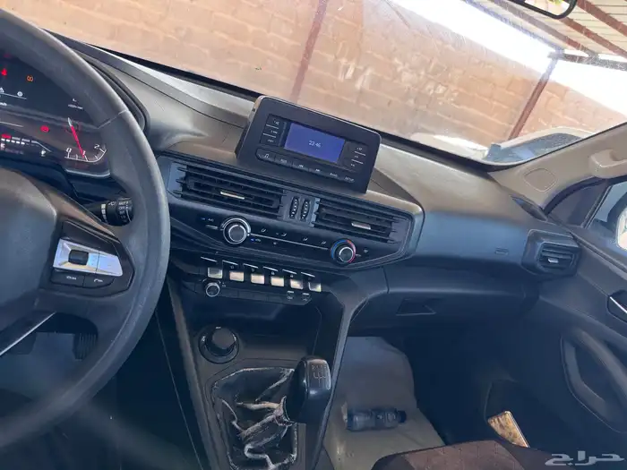 سلام عليكم ورحمة الله وبركاته اعرض لكم سياره شنجان هنتر 10