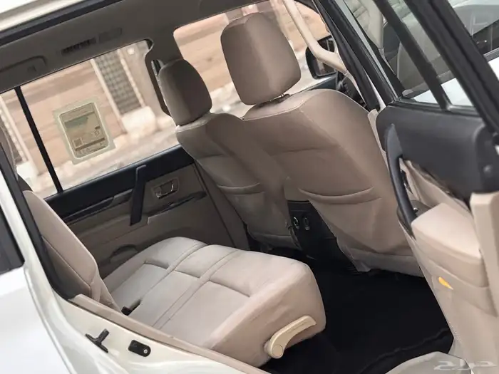 ميتسوبيشي باجيرو GLS 2022 22