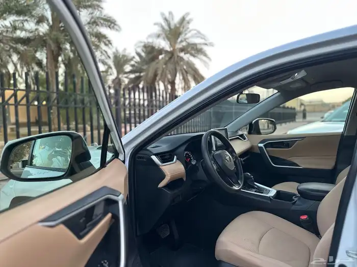 تويوتا راف فور موديل 2023 سعودي ستاندر دبل بنزين 34