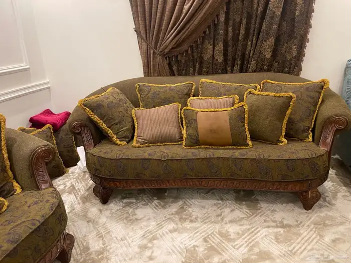 طقم كنب اخو الجديد للبيع من مفروشات العمر استخدامو جدا بسيط 3