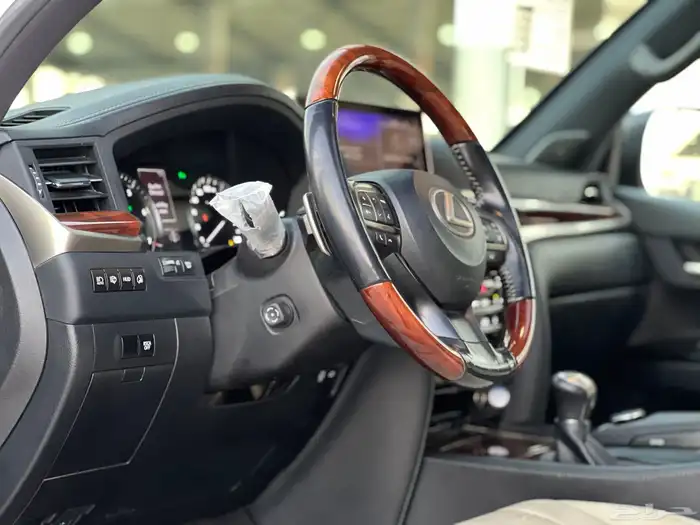 لكزس - LX 570 - 2016 - سعودي - فل 9