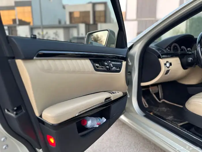 مرسيدس بانوراما مخزن بحالة الوكالة ممشى 77 الف s600 17