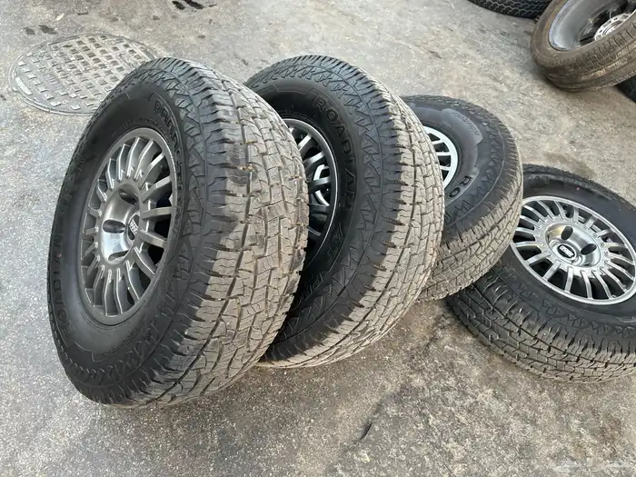 كفرات ريدستون ربع حجري مع جنوط برايد خمسه مسمار مقاس 17 جيب 21