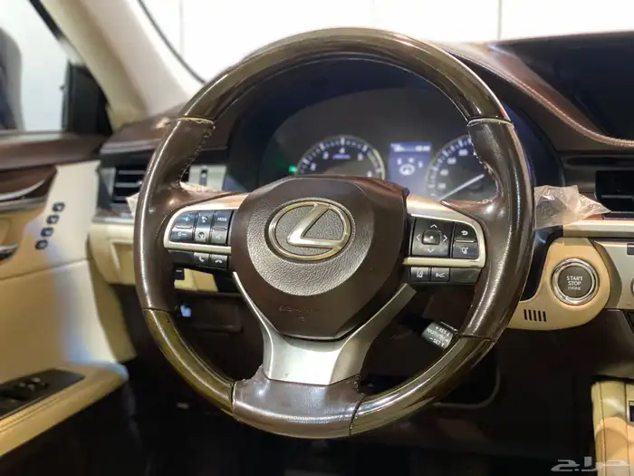 لكزس ES350 2017 بحاله ممتازه 9