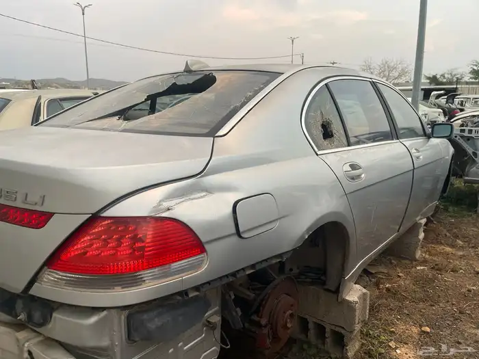 تشليح العمري قطع غيار بي ام دبليو 750 li BMW 1