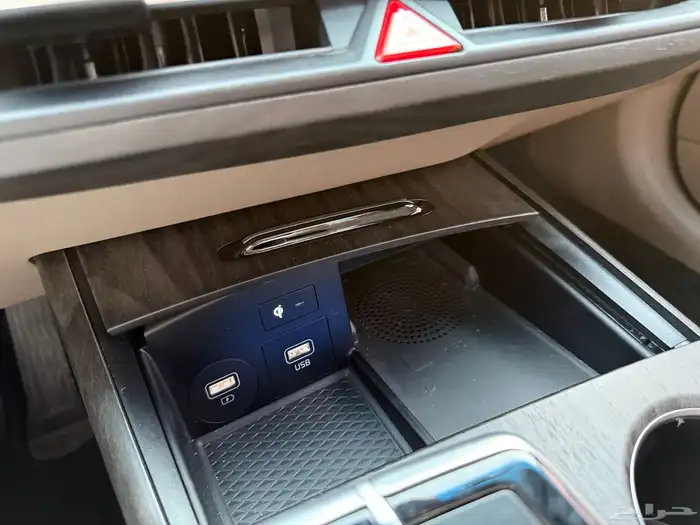 كيا K8 2022 أعلى فئة بطاقة جمركية 30