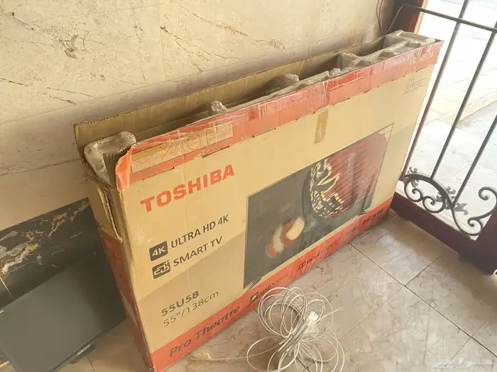 كمبيوترات و طابعات و آلة حساب و شاشات 3