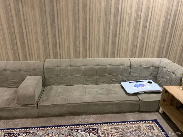كنب ارضي للبيع 2