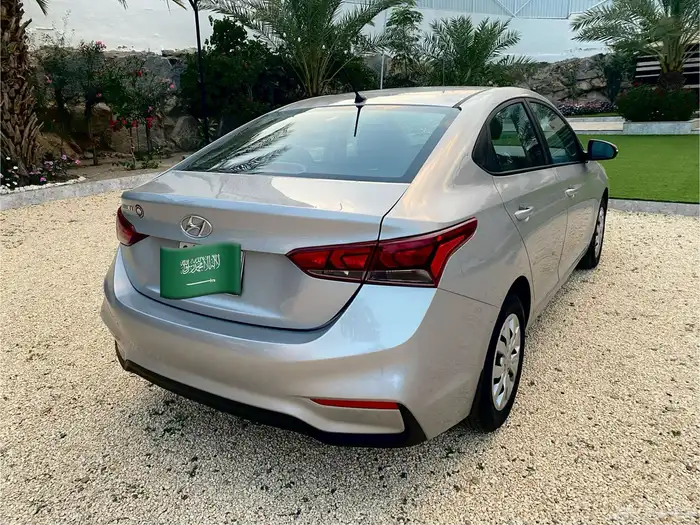 اكسنت مديل2020 شبه الجديد العداد66 15