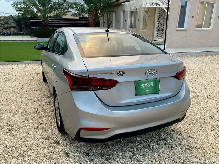 اكسنت مديل2020 شبه الجديد العداد66 17