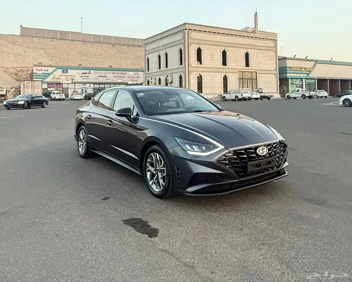 هيونداي سوناتا 2022 ( بنزين ) شبه جديدة للبيع 2