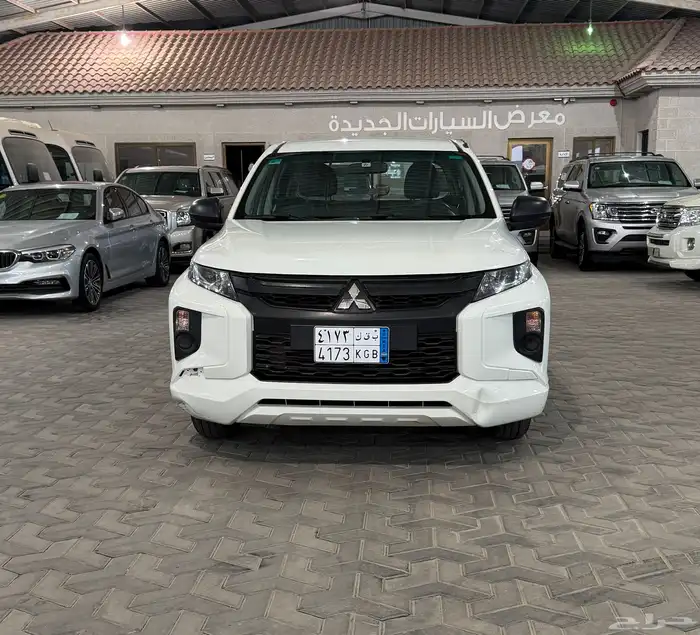 للبيع ميستوبيشيL200 غمارتين ديزل وارد البحرين 0