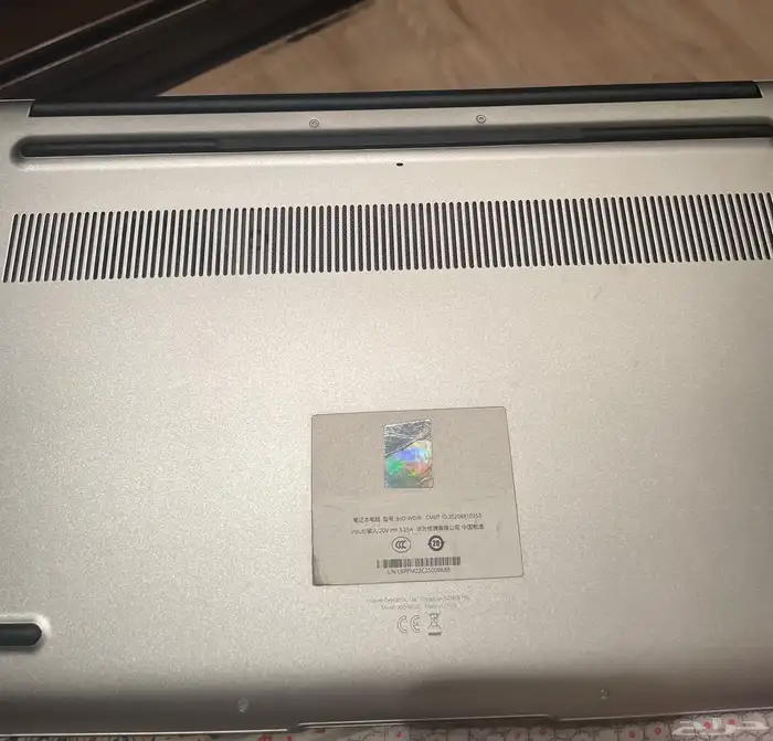 للبيع   Huawei MateBook D15 (i3) 2