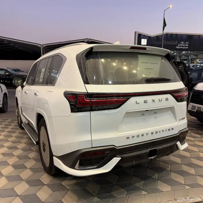 لكزس LX600 - أف سبورت - بريمي - 2025 9