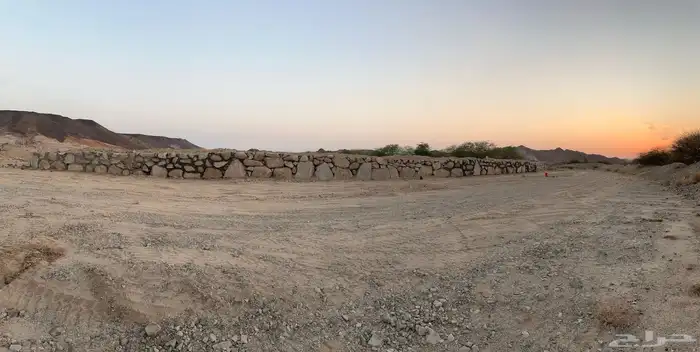 معلم حجر 0