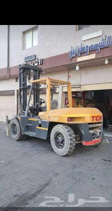 رافعات شوكيه فركلفت للايجار تاجير المعدات الثقيله 2