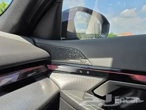 BMW 530i M Sport 2024 استيراد كوري 12