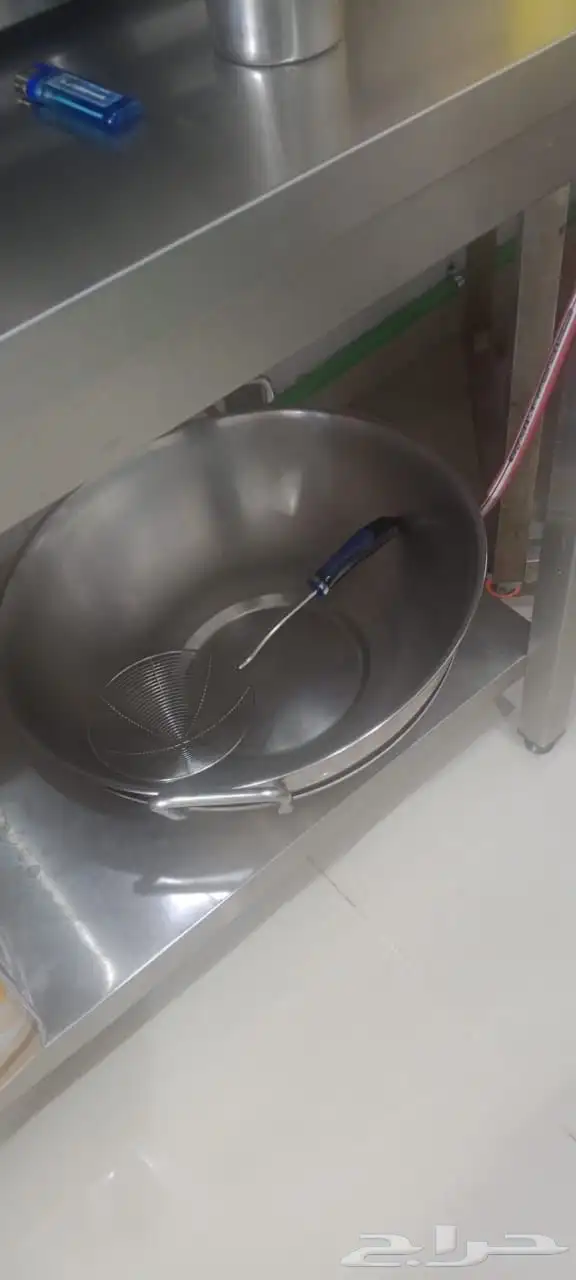 بوفيه جاهزة للبيع بكامل معداتها 14