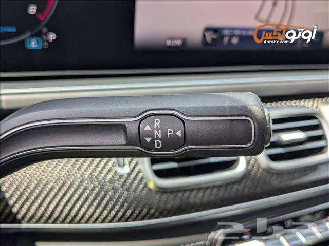 2025 مرسيدس GLS 63 AMG 11